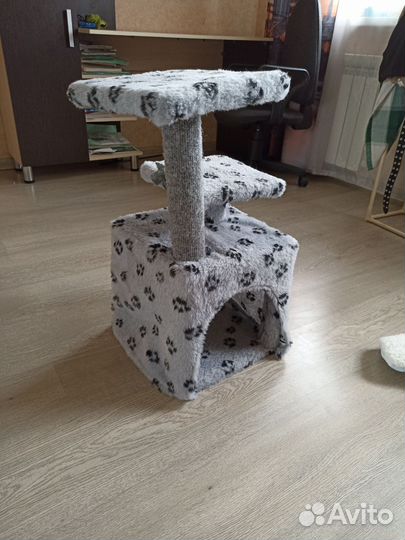 Домик для кошки с когтеточкой