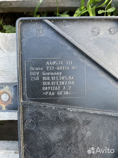 Вентилятор радиатора Skoda Yeti 2010-2018 1.2 TSI