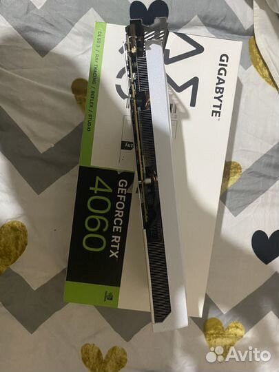 Видеокарта rtx 4060 белая