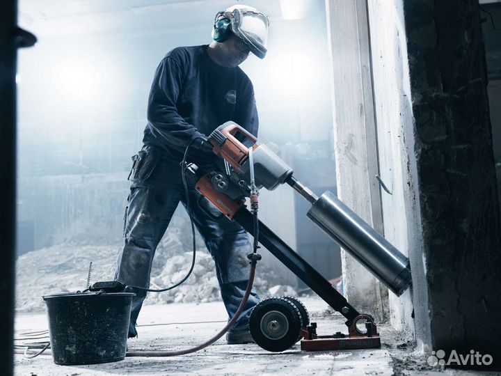 Алмазное бурение, сверление отверстии