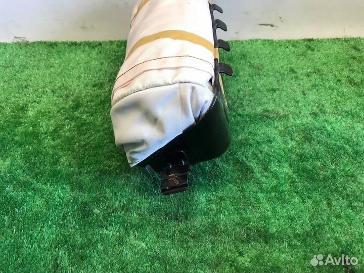 Подушка безопасности пассажира Ford Mustang