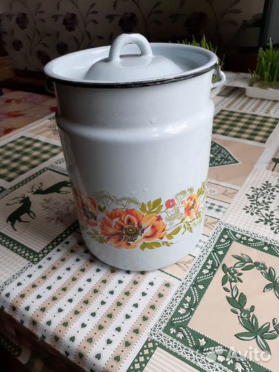 Чашки, бидон времен СССР