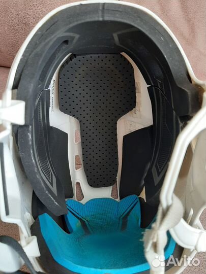 Шлем хоккейный