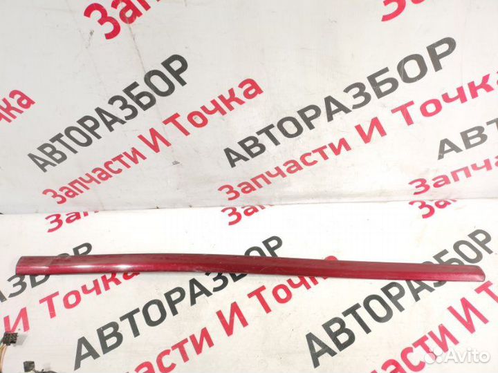 Молдинг двери передний левый Toyota Corolla 120