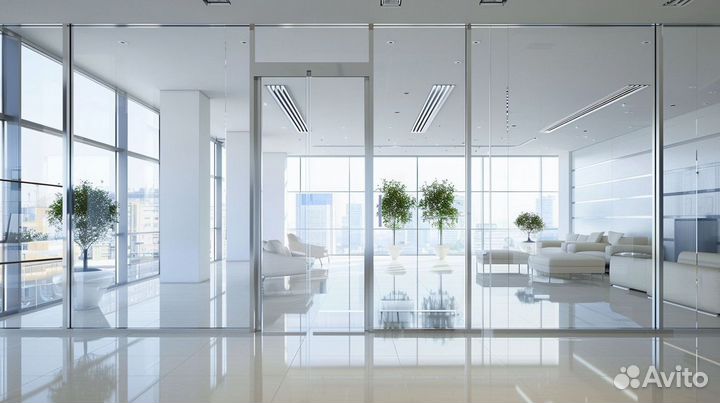 Стеклянная дверь