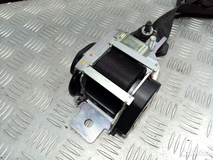 Б/У Ремень безопасности с пиропатроном задн#001