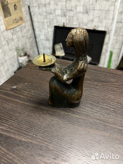 Подсвечники