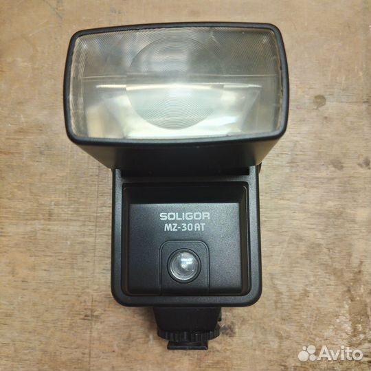 Мф компьютерная зум-вспышка soligor MZ-30 AT