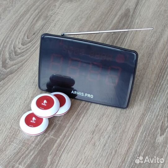 Кнопка вызова персонала и табло, часы, усилитель