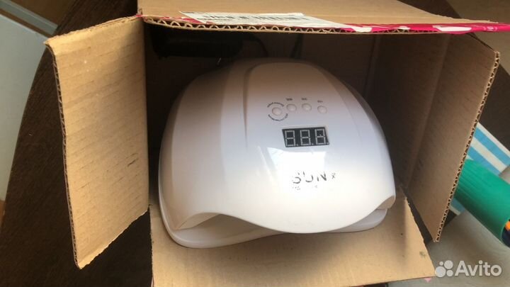 Ультрафиолетовая лампа для сушки ногтей