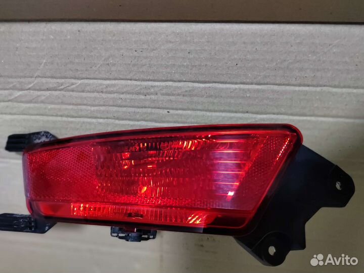 Фонарь задний в бампер левый Range Rover Evoque