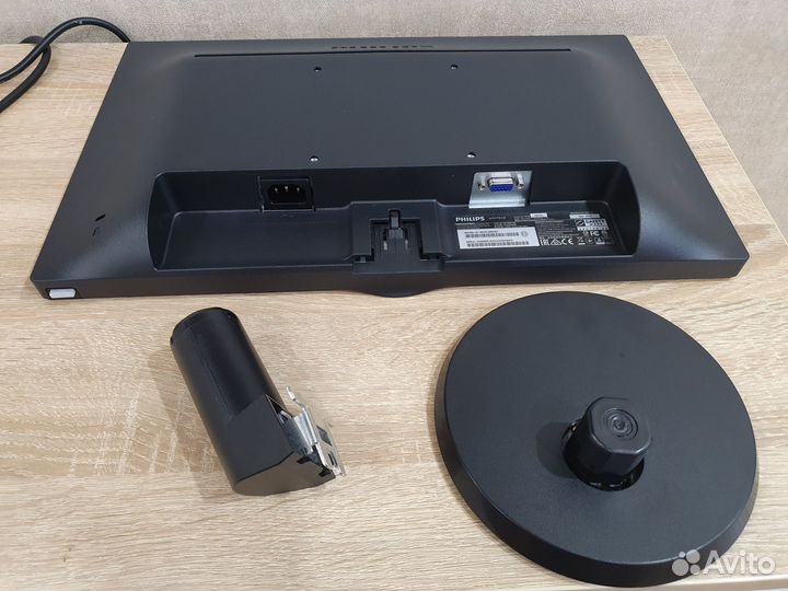 Монитор Philips 18.5