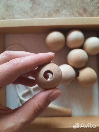 Шнуровка с бусами