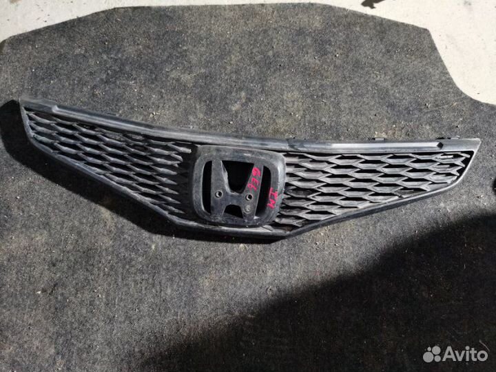 Решетка радиатора Honda Fit GE6