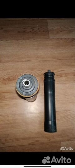 Пыльники задних стоек Toyota Corolla Е 150