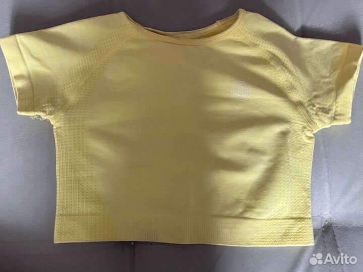 Спортивный топ