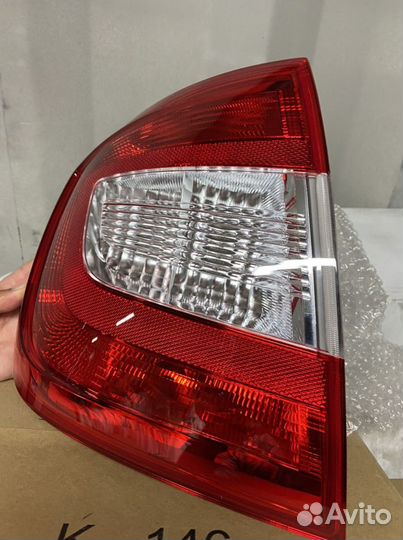 Фонарь задний левый skoda rapid