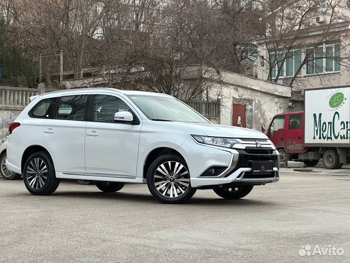 Mitsubishi Outlander 2.0 CVT, 2022, 577 км