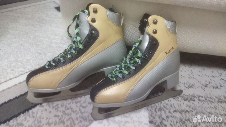 Коньки фигурные женские 38 размер