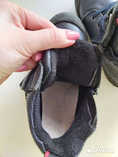 Ботинки кожанные 30 размер