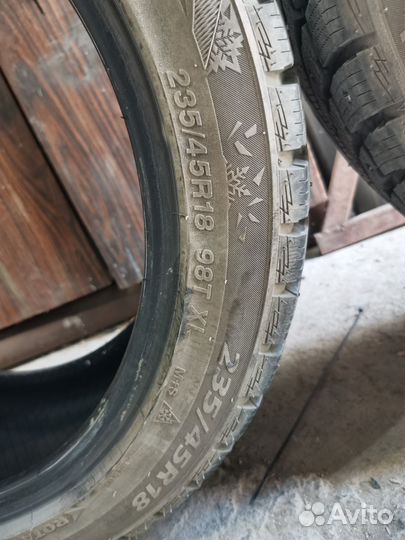 Landspider Arctictraxx 235/45 R18 98T