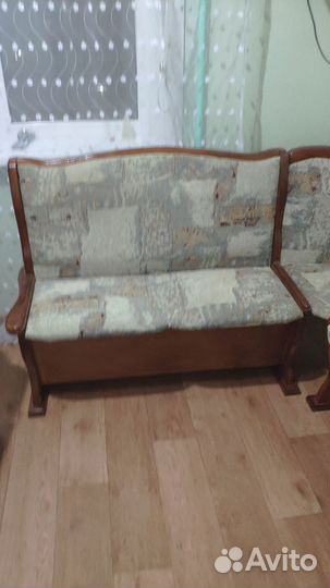 Кухонный мягкий уголок