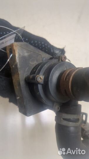 Насос водяной Skoda Octavia (A5)