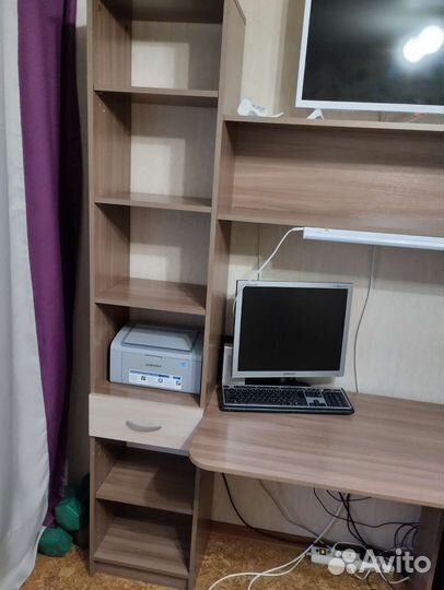 Компьютерный стол