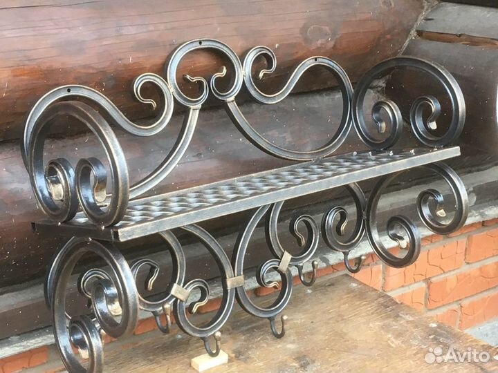 Кованная вешалка