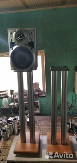 Стойки для акустики