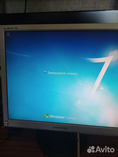 Монитор Samsung