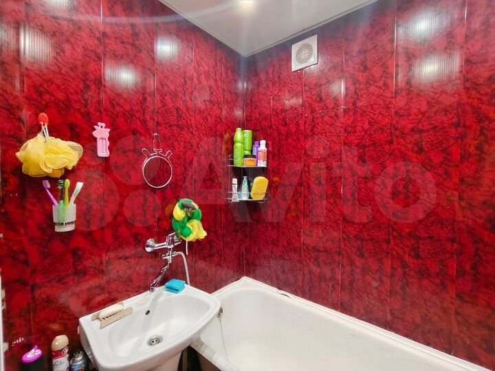 2-к. квартира, 43 м², 3/5 эт.