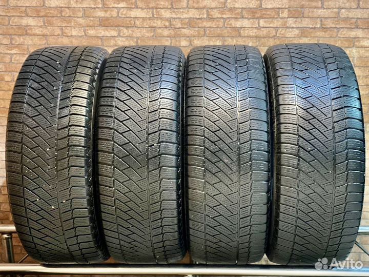 Continental ContiVikingContact 6 SUV 255/55 R19