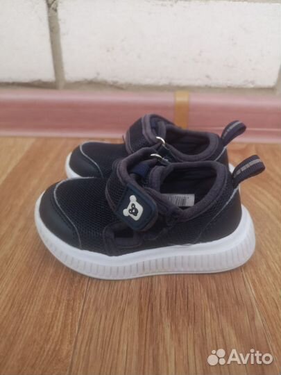 Тапки детские 20 размер, сандали 21 размер