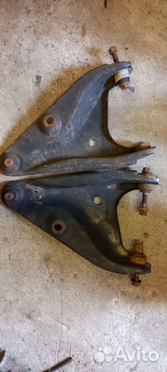 Рычаг подвески передний renault Logan Largus