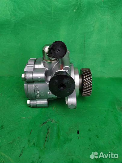 Насос гур 1HD-FTE toyota land cruiser 100