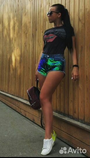 Шорты с пайетками 42
