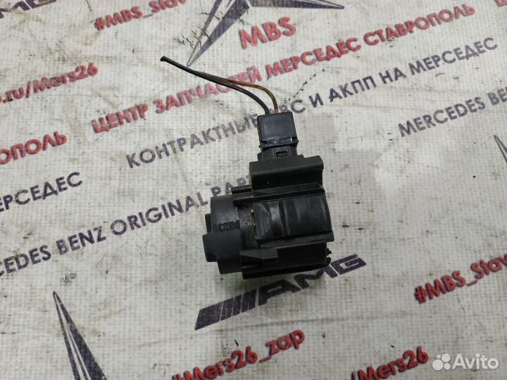 Кнопка кик дауна w210 Mercedes