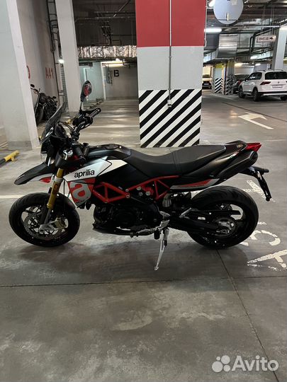 Aprilia 900 (2019, дилерский мотоцикл)