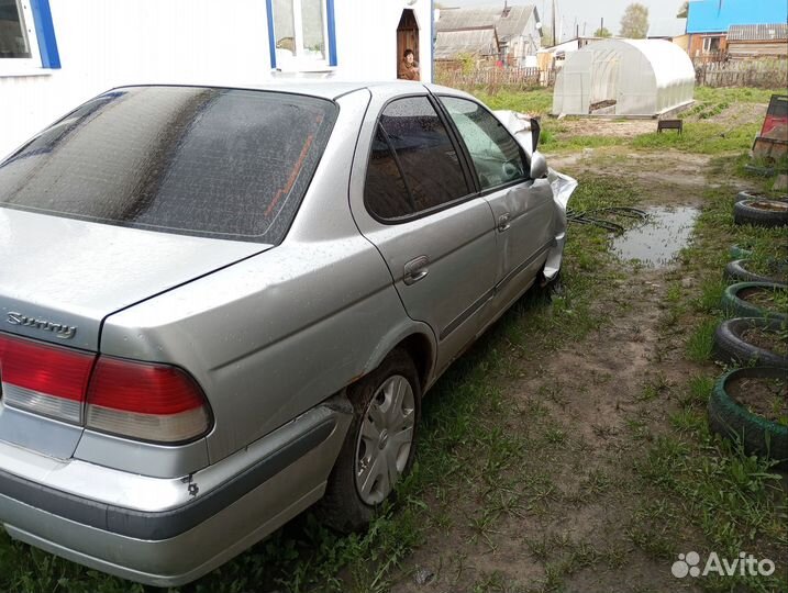 Nissan Sunny 1.5 AT, 2001, битый, 295 000 км