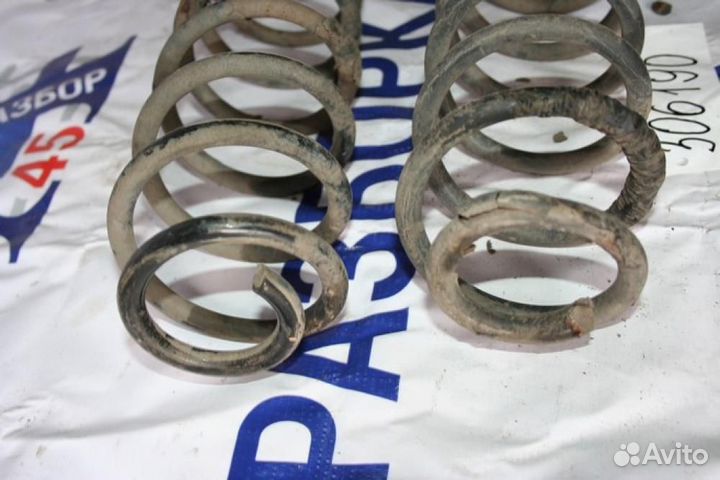 Пружина задняя для Volkswagen Bora 1998-2005г