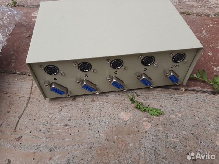 Переключатель устройств Data switch