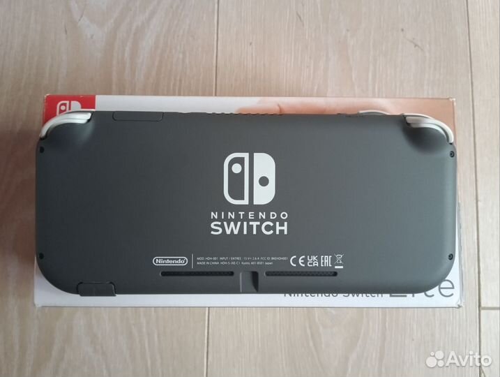Nintendo switch lite новая