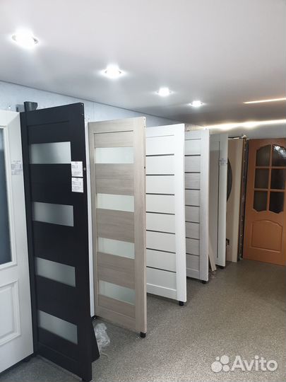 Дверь входная, двери межкомнатные