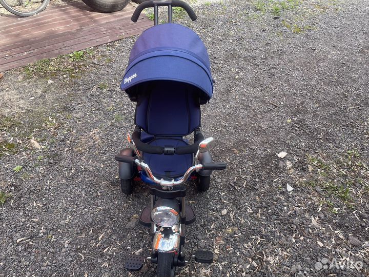 Велосипед трёхколёсный с ручкой управления