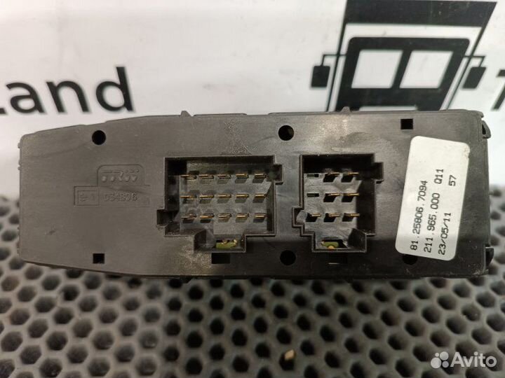 Блок управления стеклоподъемниками левый Man Tgx