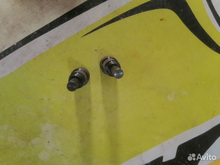 Фиксатор вала распределительного