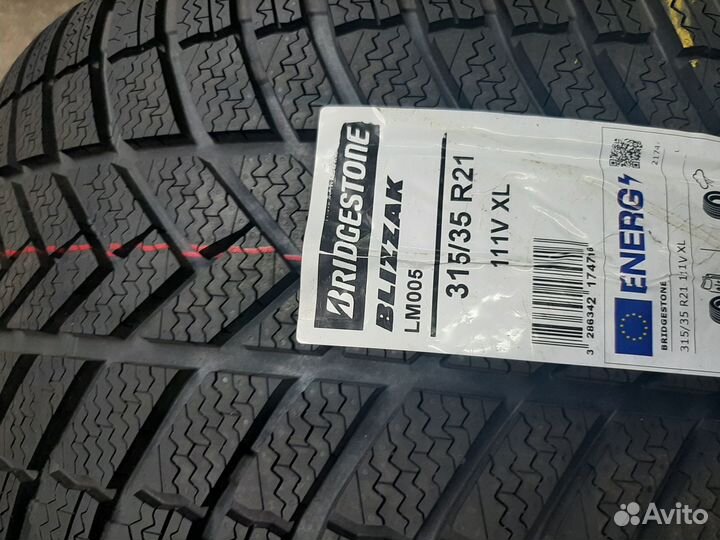 R21 Bridgestone Blizzak LM-005 315/35, PCD 5x130 DIA 71.6