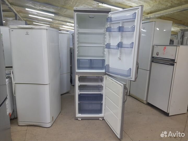 Холодильник Vestfrost VB362M105 (А576)