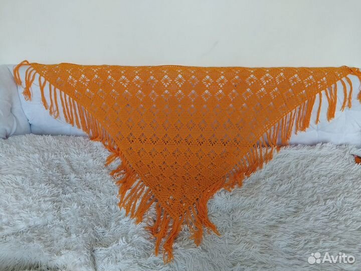 Шаль ажурная, новая. Апельсинка